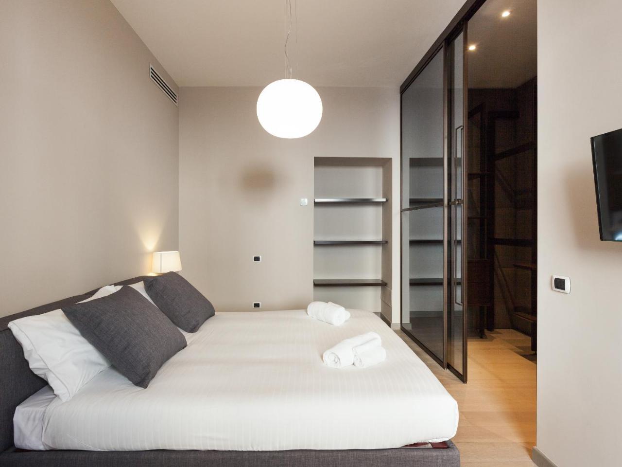 easyhomes-Duomo Suites&Apartments Milano Eksteriør billede