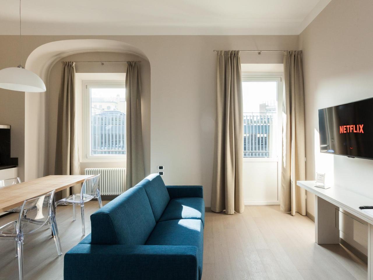easyhomes-Duomo Suites&Apartments Milano Eksteriør billede